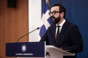 Κυριάκος Μητσοτάκης: Eνημερώνει τη Βουλή για τις εξελίξεις στην αντιμετώπιση της πανδημίας