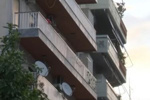 Ζωγράφου: "Τους έδινα τα φάρμακα και δεν τα έπαιρναν" - Συγκλονίζει ο πατέρας της 46χρονης για την αυτοκτονία του ζευγαριού - εικόνα 2