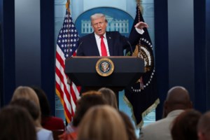 Το χαρτί Μητσοτάκη για τις εκλογές: Σταθερότητα, μειώσεις φόρων και μεταρρυθμίσεις εν μέσω διεθνούς τρικυμίας