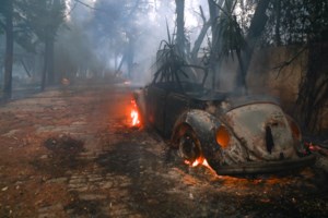 Κικίλιας: Έγιναν 77 διακομιδές στα νοσοκομεία λόγω φωτιάς και καύσωνα