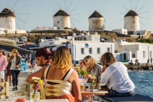 Ελεγχοι στα λιμάνια: Μπλόκο σε 2.500 κορονο-επιβάτες από τους ελέγχους του Λιμενικού