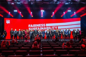 Ξέσπασε η Άννα Μισέλ Ασημακοπούλου: Είναι δικαίωμα των Ευρωπαίων πολιτών να λένε "Καλά Χριστούγεννα"