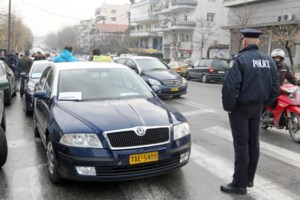 Πτώση 26χρονου φοιτητή από πεζογέφυρα στη Συγγρού: "Που πας αγόρι μου; γιατί; ποιος; πώς;", λέει ο πατέρας του