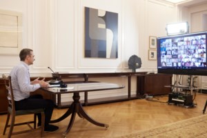 Διαφοροποιείται η Εκκλησία της Κρήτης από την Ιερά Σύνοδο - Θέλει Ανάσταση κανονικά τα μεσάνυχτα