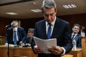 Λοβέρδος για Novartis: Ποτέ ξανά η πατρίδα μας να μην κυλήσει σε τέτοιες κατηφόρες - Εγώ δεν θα σιωπήσω