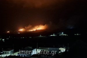 Σκάφος με 60 μετανάστες εντοπίστηκε νότια της Κρήτης - Τους περισυνέλεξε εμπορικό πλοίο