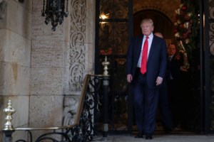 ΗΠΑ: Ο πρόεδρος Τζο Μπάιντεν υπέγραψε τα πρωτόκολλα εισδοχής Σουηδίας και Φινλανδίας στο ΝΑΤΟ