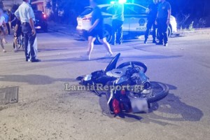 Λαμία: Βαρύ πένθος στην κηδεία του 16χρονου Γιώργου - Με μηχανάκια τον αποχαιρέτησαν οι συμμαθητές του [βίντεο]