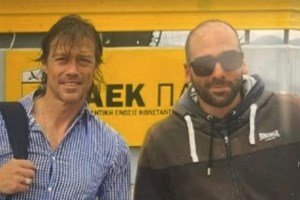 ΑΕΚ: Στα αποδυτήρια οι συγγενείς του Μιχάλη Κατσουρή μετά τη νίκη - "Σας ευχαριστούμε, μας δώσατε δύναμη"