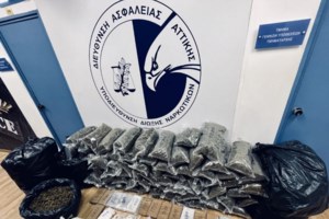 Ρέθυμνο: Η θάλασσα ξεβράζει… σακούλες με ναρκωτικά - εικόνα 3