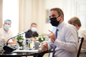 Κορονοϊός: Έκαναν παρέλαση στα Γιαννιτσά, παρά τις απαγορεύσεις [βίντεο]