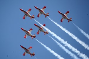 "Δεν φοβάμαι ποτέ όταν πετάω": Τι εξομολογείται η γυναίκα πιλότος του F-35 στην Τανάγρα