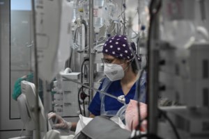 Ανησυχεί η γρίπη: Τρία νέα σοβαρά κρούσματα και 2 θάνατοι -  12 θάνατοι από κορονοϊό, 22 διασωληνωμένοι - εικόνα 2