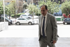 Καρανίκας κατά Φίλη: Βρίζει χυδαία τον Κασσελάκη - Σιχαθήκαμε την εκλογικά αποτυχημένη παρέα του