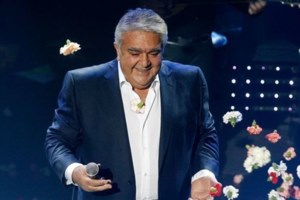 Πασχάλης: Η πραγματική ηλικία του, η άγνωστη βιομηχανία που είχε και το ατύχημα που τον έκανε τραγουδιστή [βίντεο]