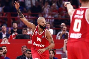 Παναθηναϊκός - Ολυμπιακός 89-94: Ο Εβάν Φουρνιέ "υπέγραψε" το διπλό στη ματσάρα του ΟΑΚΑ [βίντεο]