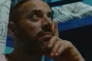 Ο ληστής-τρομοκράτης με το καλάσνικοφ έγινε καπνός στην εκπαιδευτική άδεια- Μάχη έδωσε ο ΣΥΡΙΖΑ για "τα δικαιώματά του"