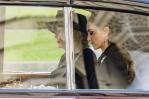 Η Κέιτ Μίντλετον τα πάει πολύ καλύτερα με τη θεραπεία της για τον καρκίνο - "Τα χειρότερα έχουν περάσει" - εικόνα 4