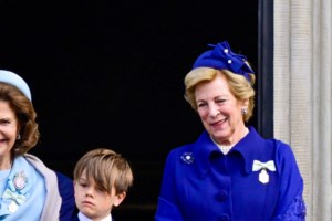 Απογείωσε το φλοράλ η Μαρί Κωνσταντάτου: Σικάτη με λινό deux pieces στην Αθηναϊκή Ριβιέρα - εικόνα 6