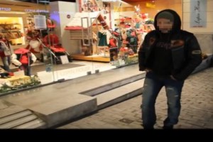 Ηλιούπολη: Σοκάρει η κατάθεση της 19χρονης - "Ο αστυνομικός μου έκλεινε καθημερινά 3-4 ραντεβού με διάφορα άτομα, με βίασε πάνω από 30 φορές ο πατέρας μου" - εικόνα 3