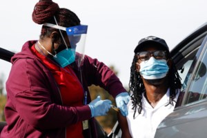 Εμβολιασμός, μάσκα και αποστάσεις τα όπλα μας για τον κορoνοϊό - Το παράδειγμα της Ισλανδίας με 90% εμβολιασμένους - εικόνα 2