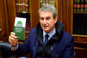 Δημοσκόπηση Marc: Μπροστά με 12,5% η ΝΔ - Δίνουν προβάδισμα στον Λοβέρδο αλλά βλέπουν νίκη Παπανδρέου στο ΚΙΝΑΛ