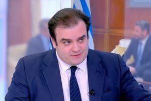 Πιερρακάκης: Στο σχολείο ως μάθημα η διαχείριση του διαδικτύου και των social media