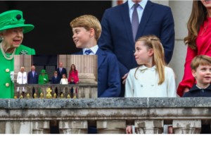 Βρετανία: Ο πρίγκιπας Γουίλιαμ πουλάει το περιοδικό των αστέγων στους δρόμους του Λονδίνου [Εικόνες] - εικόνα 3