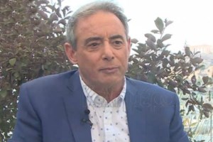 Γάμος Χασαπόπουλου: Αυτή ήταν η κουμπάρα στον κρυφό γάμο του με τη Μαρία Σκοπελίτου