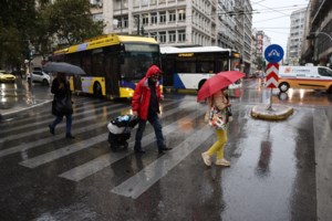 Νέο έκτακτο δελτίο καιρού: Σε ποιες περιοχές έρχονται ισχυρές βροχές και καταιγίδες - Πόσο θα διαρκέσουν