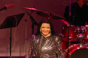 Σε σταθερή κατάσταση η Ζωζώ Σαπουντζάκη- Τα νεότερα για την υγεία της μετά την λιποθυμία