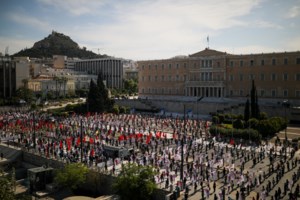 Ενοχλημένος ο Χαρδαλιάς με τη συγκέντρωση του ΠΑΜΕ την Πρωτομαγιά: "Κάποιοι μας αγνόησαν"