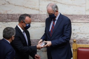 Πηγές ΥΠΟΙΚ: Θα είχαμε ύφεση 17,5% φέτος χωρίς τα μέτρα στήριξης