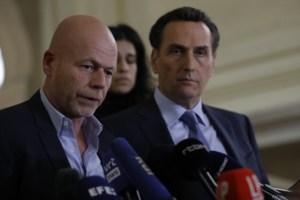 Έρευνες της οικονομικής αστυνομίας και σε συγγενικά πρόσωπα της Εύας Καϊλή - Έξι επιχειρήσεις σε σπίτια και γραφεία - εικόνα 6