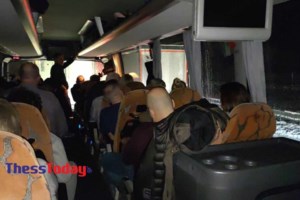 Απίστευτη ταλαιπωρία για δεκάδες Έλληνες ταξιδιώτες: Εγκλωβισμένοι από χθες στα αεροδρόμια Βουδαπέστης και Βρυξελλών