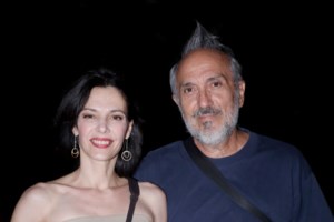 Μαριλίτα Λαμπροπούλου: Η τρυφερή στιγμή που οι κόρες της τραγουδούν το "Happy Birthday" [Βίντεο] - εικόνα 4