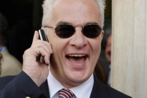 "Καρφί" Νικήτα Κακλαμάνη κατά του ΣΚΑΙ: "Έχω να εμφανιστώ στο κανάλι από το 2016" [βίντεο]