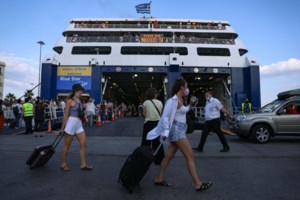 Κορονοϊός: 336 κρούσματα στην Αττική - 35 στο Ηράκλειο, 22 στη Θεσσαλονίκη