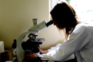 Κορονοϊός: Πρέπει να εμβολιάζονται οι ασθενείς πριν το χειρουργείο