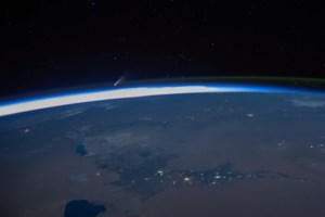 Δύο ασυνήθιστες ανακαλύψεις στο διάστημα: 4 μυστηριώδη αντικείμενα και το γιγάντιο "Τείχος του Νοτίου Πόλου"