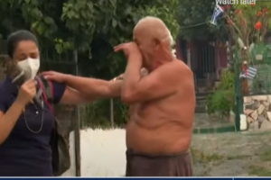 Φωτιά στην Κερατέα - Απίστευτη στιγμή: Canadair έκανε... μούσκεμα στον αέρα τον ρεπόρτερ του ΣΚΑΪ [βίντεο]