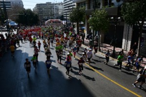 Αδιανόητο: Έκλεψαν τη φουστανέλα Ελληνα Μαραθωνοδρόμου που ήρθε από την Ολλανδία: "Ο κόσμος μου κατέρρευσε"