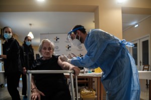 Eμβόλιο Pfizer: Μεγάλη η αποτελεσματικότητα κατά των μεταλλάξεων του κορονοϊού - Τι έδειξε η έρευνα