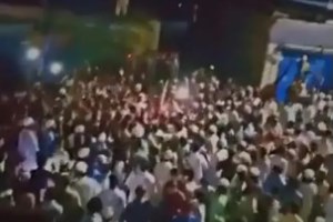 Συνελήφθη από πάνοπλους αστυνομικούς ο πρώην πρωθυπουργός του Πακιστάν Ίμραν Χαν - εικόνα 3