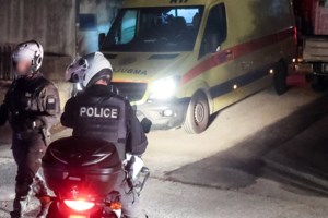 Θρίλερ στην Αλεξανδρούπολη με τη δολοφονία ηλικιωμένου άνδρα: Τον βρήκαν μαχαιρωμένο στο σπίτι του