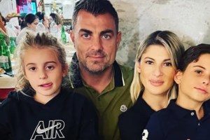 Χανταμπάκης - Πηλιάκη στη διαδήλωση για τα Τέμπη στη Μαδρίτη - Στιγμές από τη συγκέντρωση