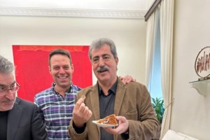Γιατί η δήθεν πρόταση Μητσοτάκη στον Κασσελάκη να αναλάβει υπουργείο ήταν μια μεγάλη "μούφα"- Εκθετος ο Πρόεδρος του ΣΥΡΙΖΑ - εικόνα 2