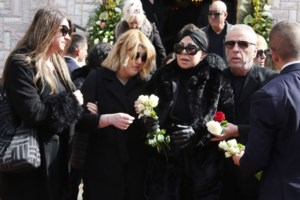 Άντζελα Δημητρίου για τη ρήξη με την κόρη της: Αγαπάω τα παιδιά μου, αλλά πρέπει να κοιτάξω τον εαυτό μου