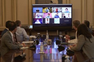 Τηλεδιάσκεψη Μητσοτάκη με εργαζόμενους: Στόχος της κυβέρνησης είναι η διαφύλαξη θέσεων εργασίας - εικόνα 3