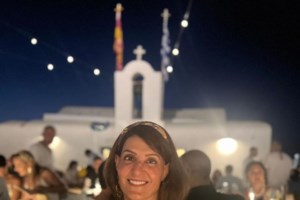 Νία Βαρντάλος: "Θρηνούμε 57 ψυχές στα Τέμπη - Ημέρα Μνήμης στην Ελλάδα", η συγκινητική ανάρτησή της